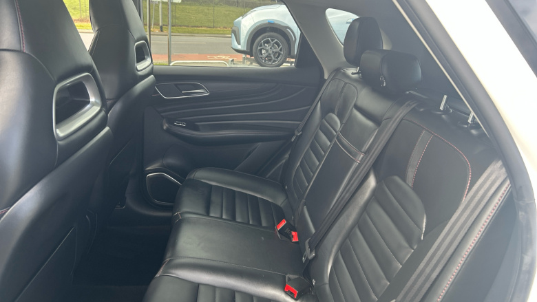 MG Hs 1.5 T-GDI PHEV Exclusive 5dr Auto Hatchback